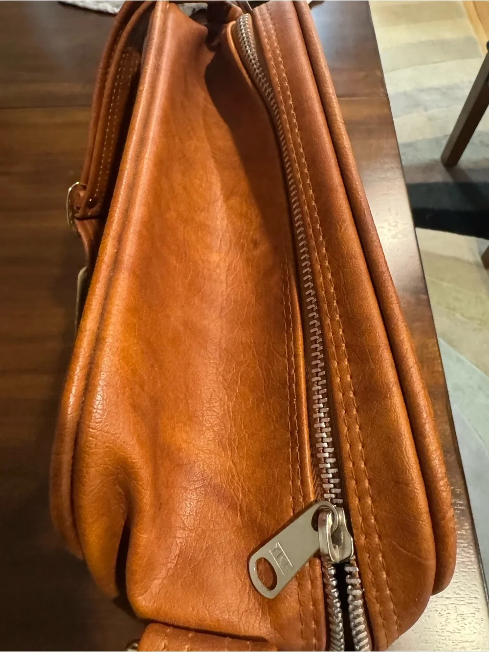 Vintage 1970s Samsonite Cognac Faux Leather Travel Messenger / Flight Bag
